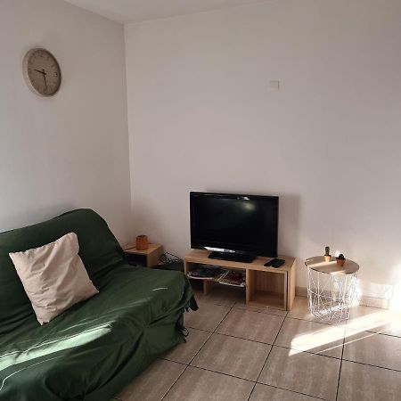 Superbe Appartement Avec Parking Gratuit Et Coin Exterieur Biguglia  Luaran gambar